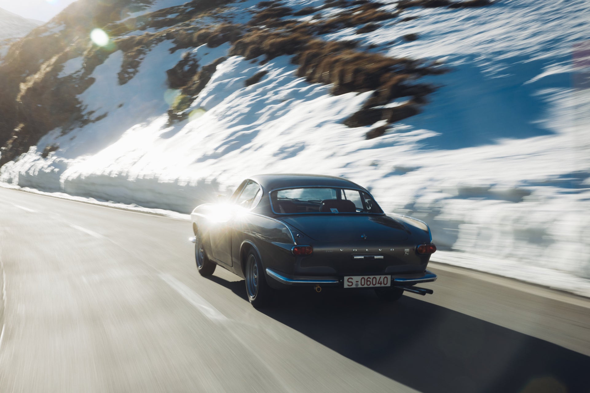 Glanz statt Grauschleier – So befreien Sie Ihr Auto von Streusalz & Winterrückständen